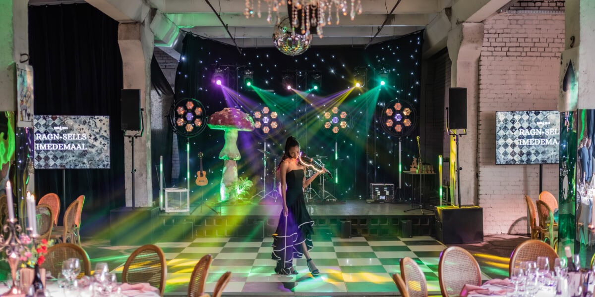 Viiuldaja Daana Teekel esinemas Ragn-Sells Imedemaa galal